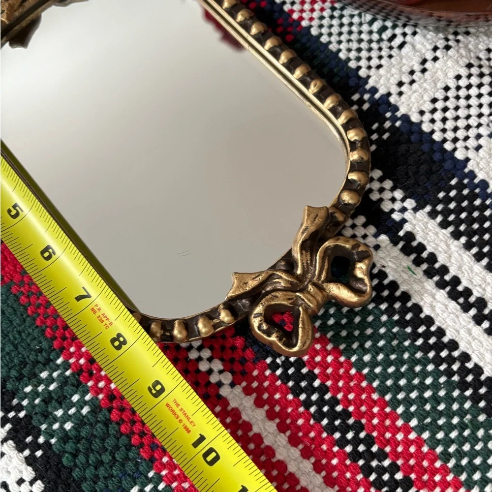 🎀🆕Elegant Mirrored And Gold Metal Bow Vanity Tray🎀